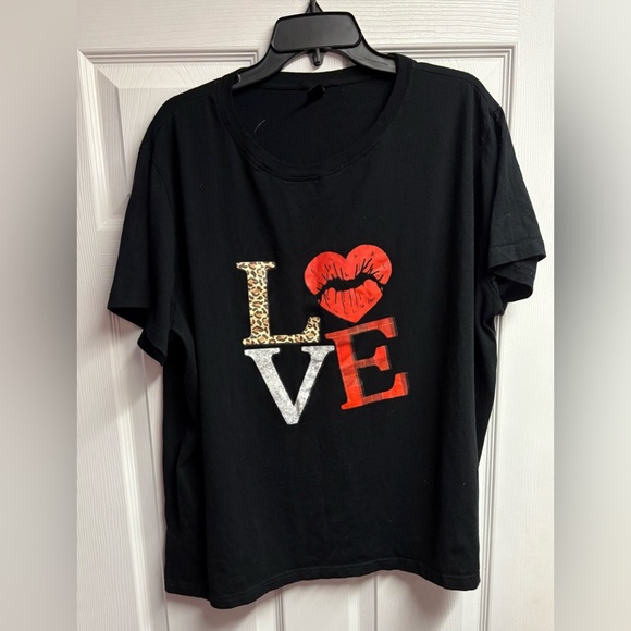 💕 2 For $10 SHEIN 100% Cotton Love Graphic T-Shirt Size 4XL - Picture 2 of 4